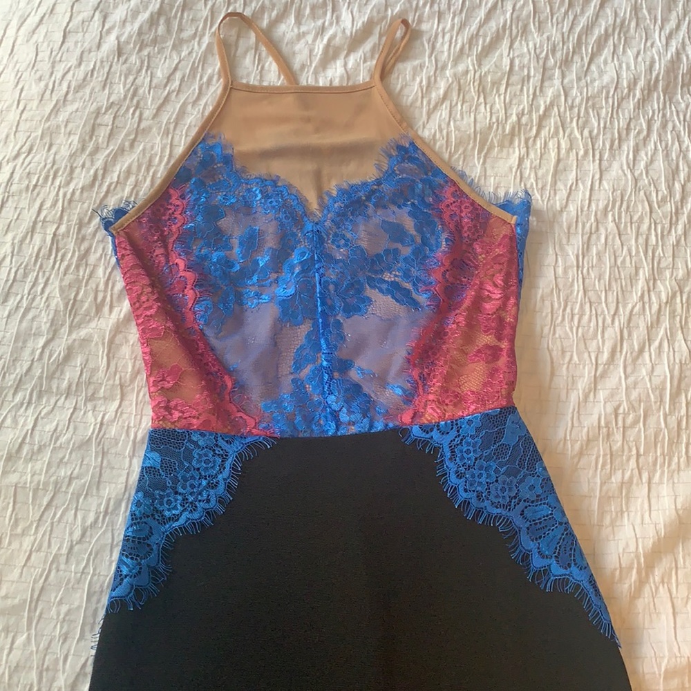 Lace embellished cocktail dress, weddings, Nye!